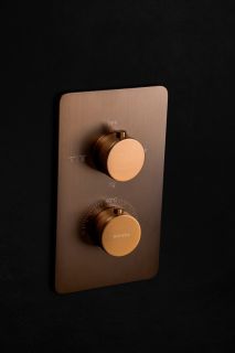 Встраиваемый смеситель для душа Boheme Cell 134-3-BRB 3-х проходной термостатический брашированная бронза